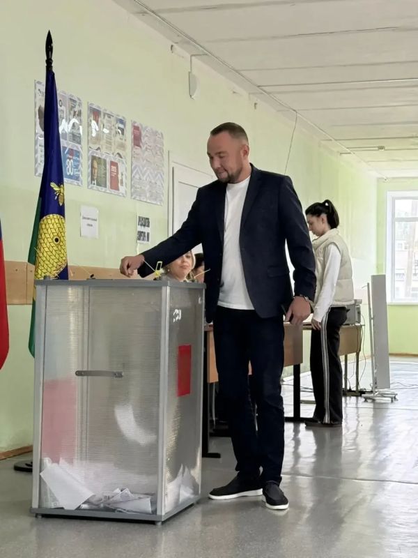 Кандидаты в Госдуму от Тамбовской области приняли участие в голосовании Кандидаты в Госдуму от Тамбовской области приняли участие в голосовании