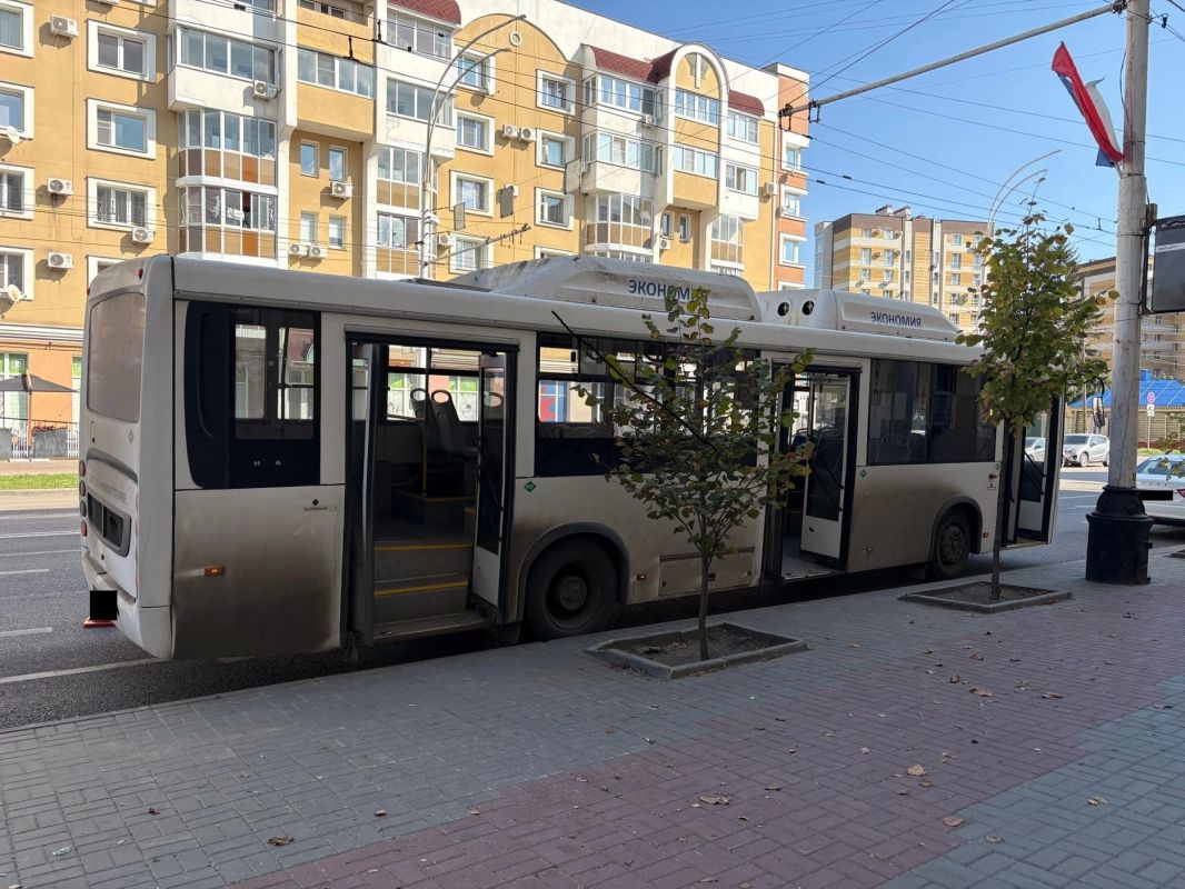 В Тамбове женщина пострадала при падении в автобусе В Тамбове женщина пострадала при падении в автобусе