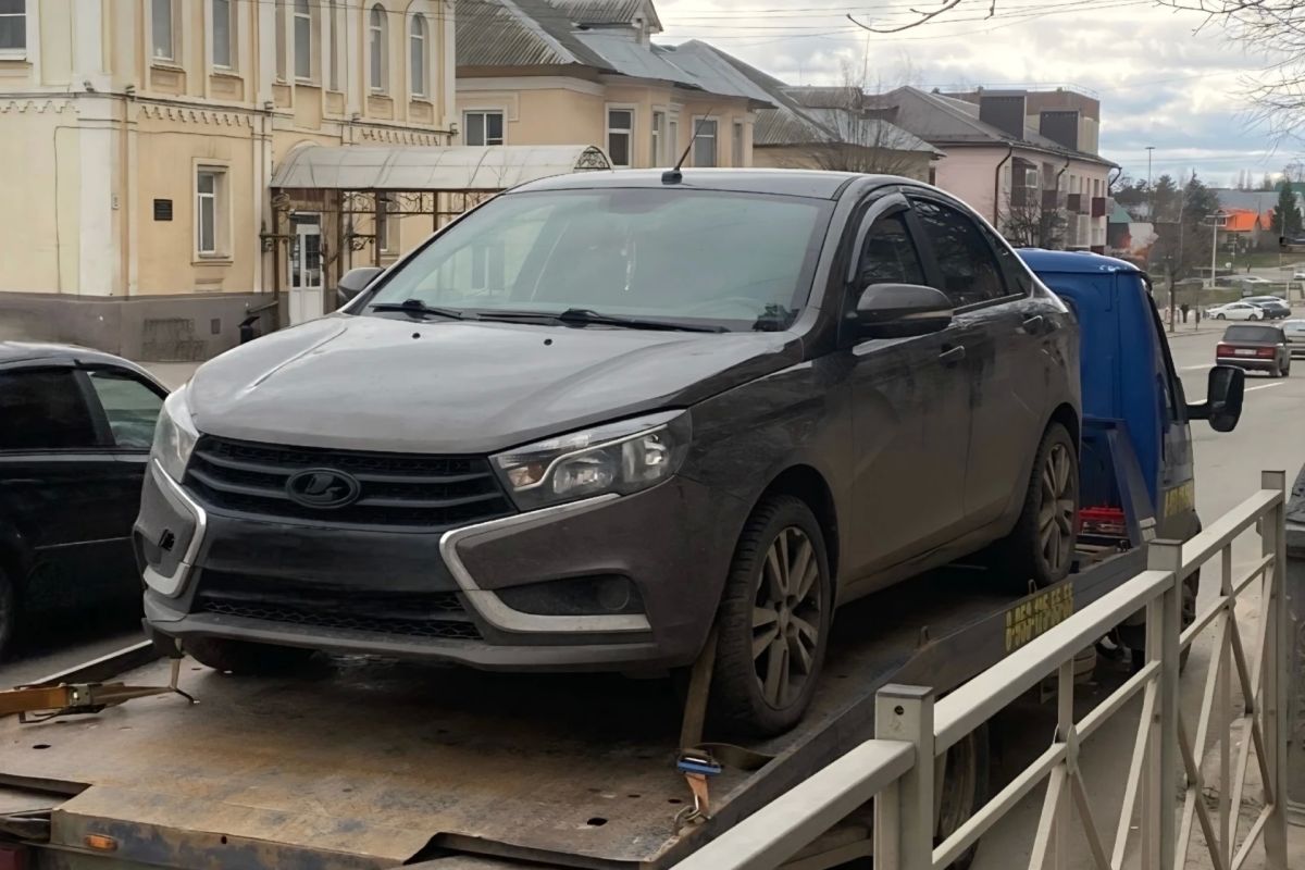 Только арест «LADA Vesta» побудил тамбовчанина оплатить 13 штрафов за нарушение правил дорожного движения