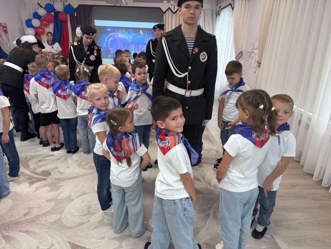 В Тамбове прошёл единый день «Орлятдошколят»: около 500 ребят 6–7 лет вступили в объединение «Орлята России» В Тамбове прошёл единый день «Орлятдошколят»: около 500 ребят 6–7 лет вступили в объединение «Орлята России»