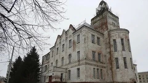 Тамбовский «Хогвартс» выставили на торги на 1 рубль