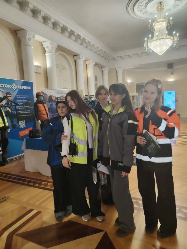 В День торжественного открытия конкурса «Лучший механизатор» для участников и гостей мероприятия была организована насыщенная праздничная программа В День торжественного открытия конкурса «Лучший механизатор» для участников и гостей мероприятия была организована насыщенная праздничная программа
