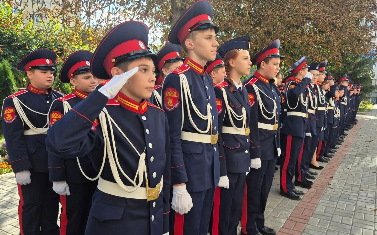 В кадетском корпусе имени графа И.И. Воронцова-Дашкова города Тамбова открылась созданная по инициативе СК России передвижная выставка «Без срока давности В кадетском корпусе имени графа И.И. Воронцова-Дашкова города Тамбова открылась созданная по инициативе СК России передвижная выставка «Без срока давности