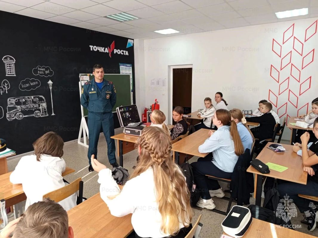 Урок в преддверии Дня гражданской обороны в Первомайской школе Урок в преддверии Дня гражданской обороны в Первомайской школе