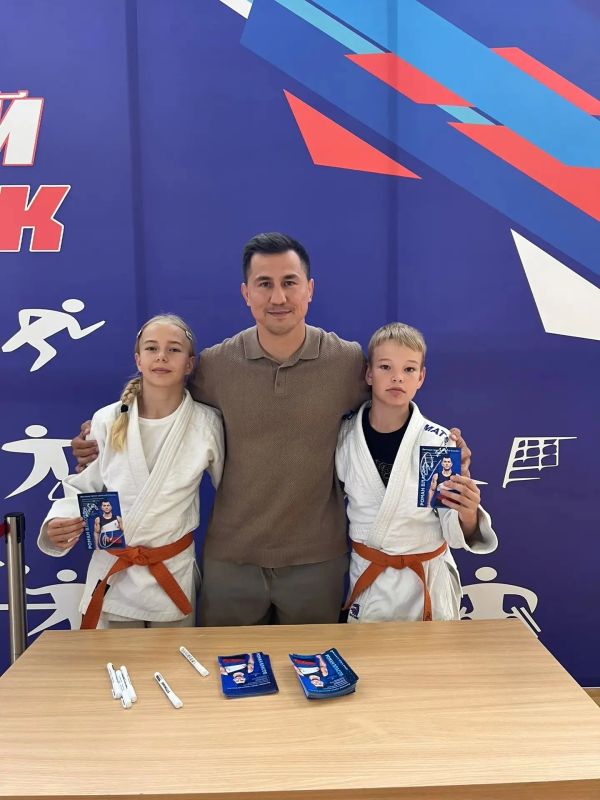 С днем рождения, Роман Андреевич! С днем рождения, Роман Андреевич!
