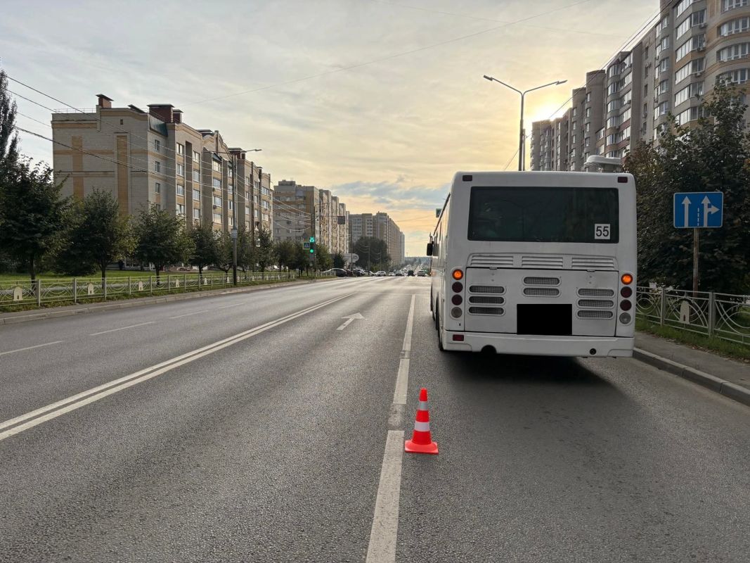 На севере Тамбова 10-летняя девочка пострадала при падении в автобусе