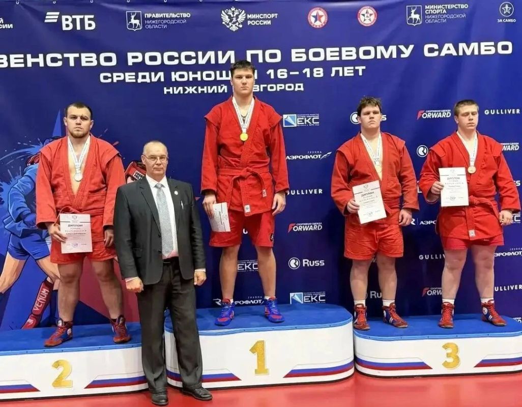 Тамбовские спортсмены участвовали в первенстве России по боевому самбо среди юношей 16–18 лет в Кстово, Нижегородской области