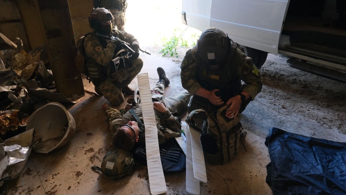 В Тамбове сотрудники отряда быстрого реагирования «Таран» провели тактико-специальную тренировку в профессиональный праздник В Тамбове сотрудники отряда быстрого реагирования «Таран» провели тактико-специальную тренировку в профессиональный праздник
