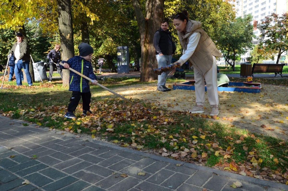 В Тамбове прошли три тематических арт-субботника, посвященных знаменитым русским писателям и поэтам