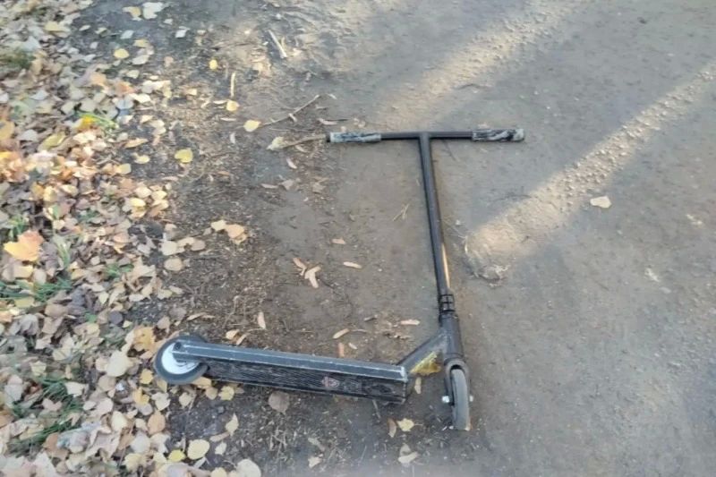 В Мичуринском округе 16-летний мотоциклист сбил 11-летнего самокатчика