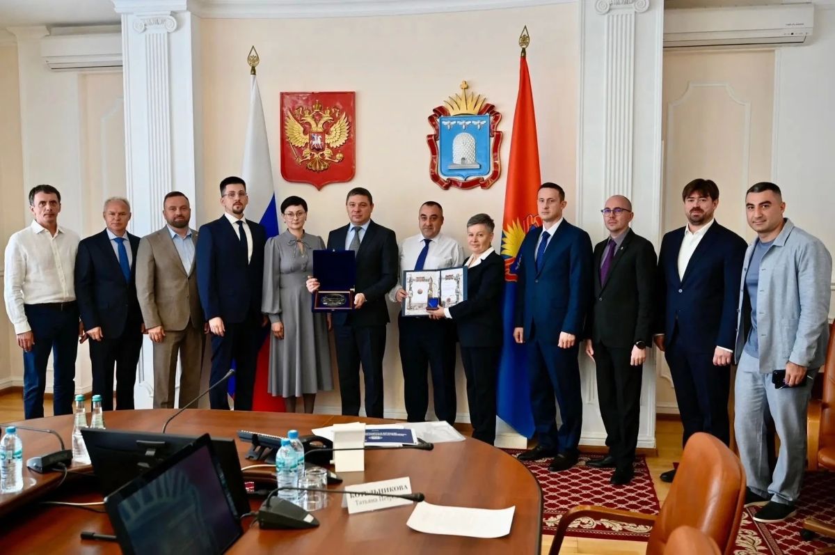 В Правительстве Тамбовской области прошло заседание Попечительского совета регионального отделения Русского географического общества, который возглавил руководитель региона Евгений Первышов