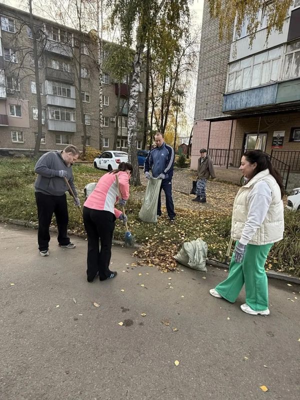 В Тамбове около 300 человек присоединились к Дню ударного труда В Тамбове около 300 человек присоединились к Дню ударного труда