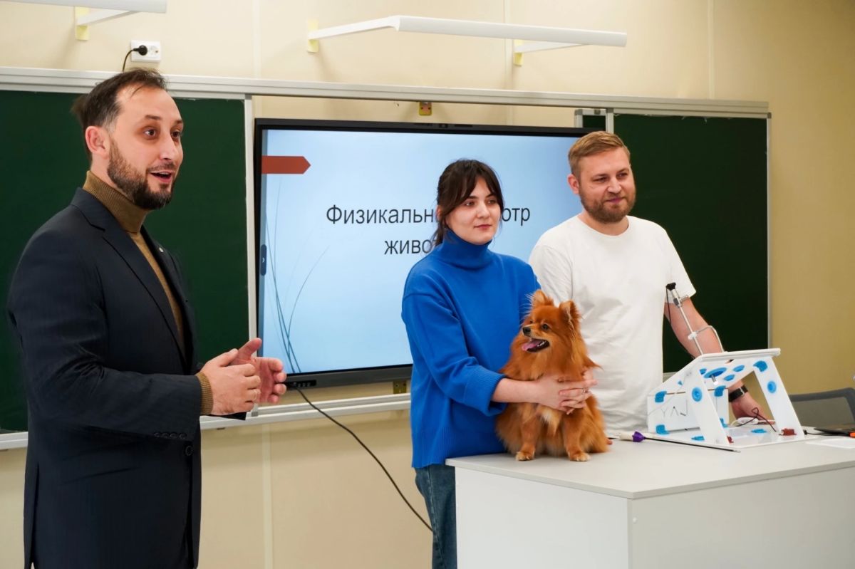 В школе в микрорайоне Бокино сотрудники ветклиники провели открытый урок В школе в микрорайоне Бокино сотрудники ветклиники провели открытый урок