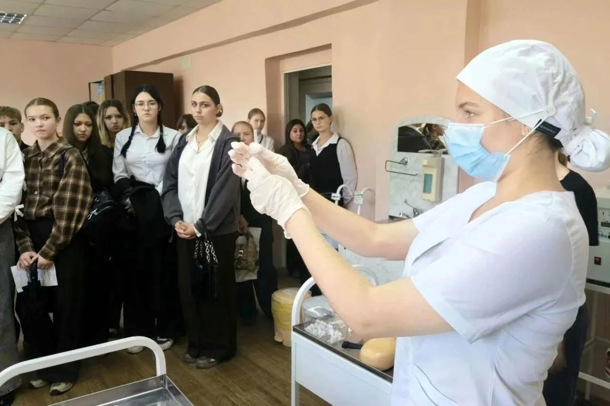 Более 5 тысяч школьников и родителей посетили тамбовские колледжи в день открытых дверей Более 5 тысяч школьников и родителей посетили тамбовские колледжи в день открытых дверей