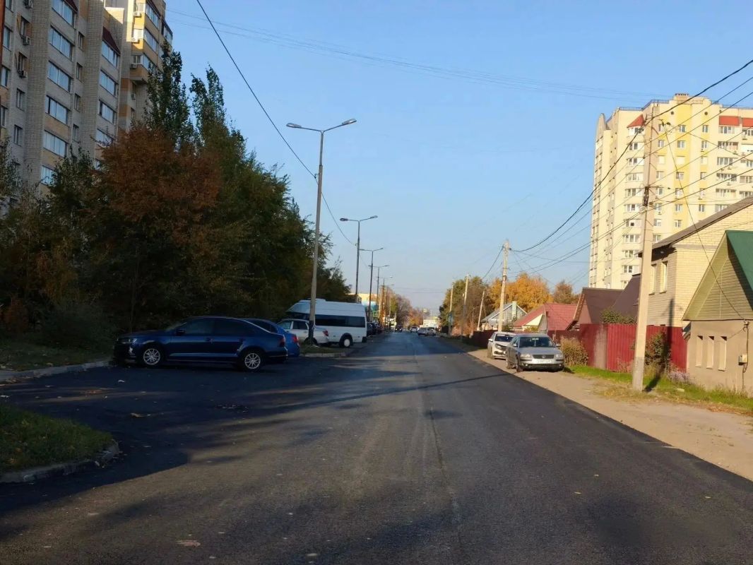 На Никифоровской в Тамбове уложили финишный слой асфальта На Никифоровской в Тамбове уложили финишный слой асфальта