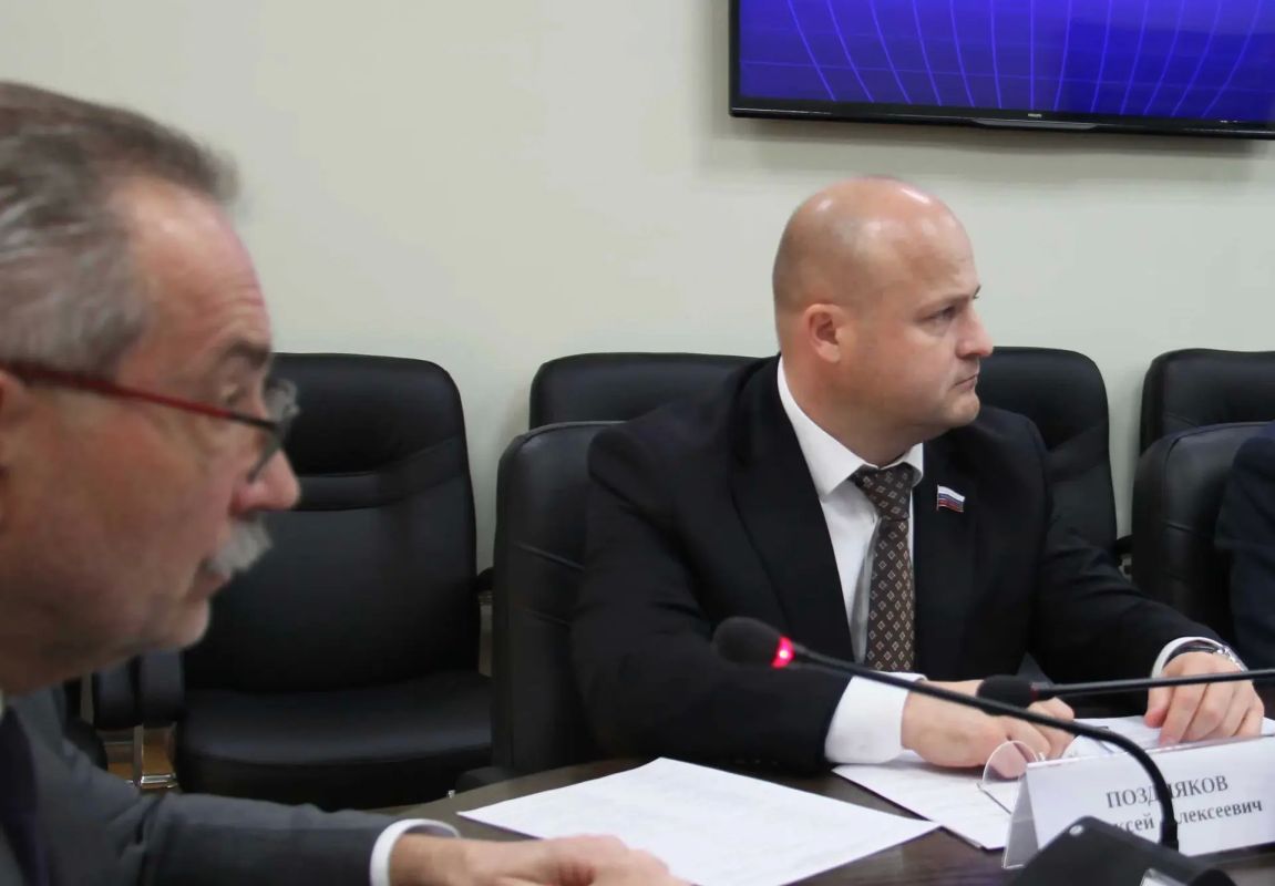 Под председательством Михаила Краснянского прошло заседание комитета по науке, образованию, культуре, туризму, спорту и молодежной политике Под председательством Михаила Краснянского прошло заседание комитета по науке, образованию, культуре, туризму, спорту и молодежной политике