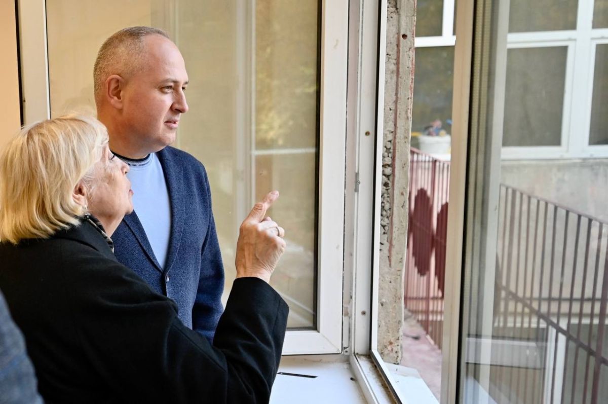 Максим Косенков: В Тамбове продолжается ремонт трёх зданий детских садов, которые проводятся в текущем году благодаря национальному проекту «Семья» за счёт средств федерального, регионального и местного бюджетов Максим Косенков: В Тамбове продолжается ремонт трёх зданий детских садов, которые проводятся в текущем году благодаря национальному проекту «Семья» за счёт средств федерального, регионального и местного бюджетов