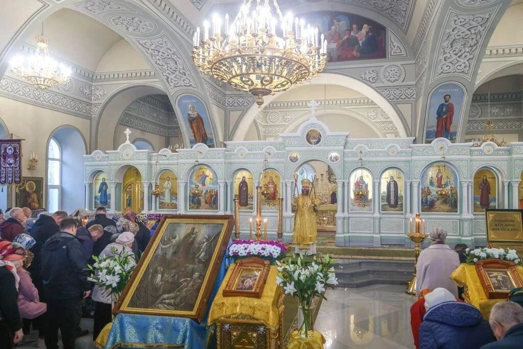 В Тамбов привезут мироточивую икону Божией Матери «Всех скорбящих радость» из Иоанно-Предтеченского храма села Ивановка Сампурского округа, сообщили в Тамбовской епархии