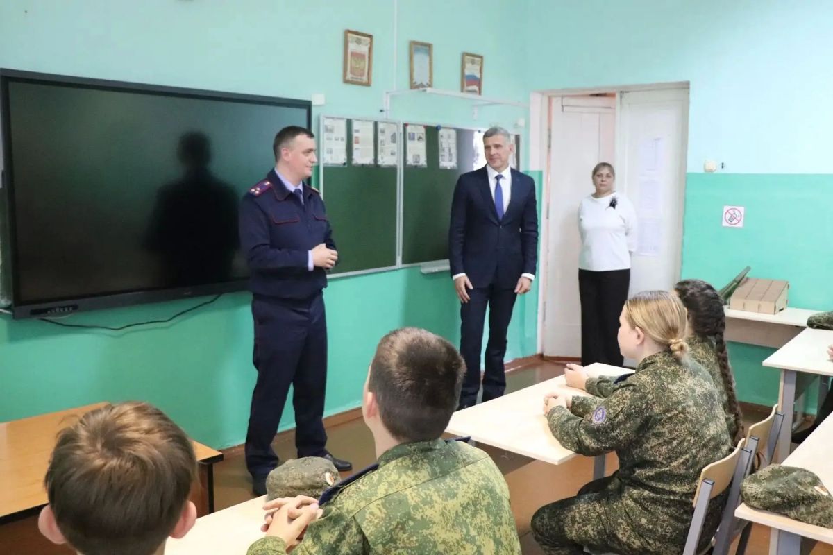 В Уварове открылся первый предпрофессиональный класс Следственного комитета
