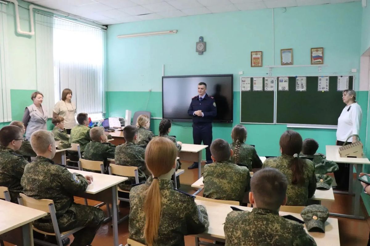 В Уварове открылся первый предпрофессиональный класс Следственного комитета В Уварове открылся первый предпрофессиональный класс Следственного комитета