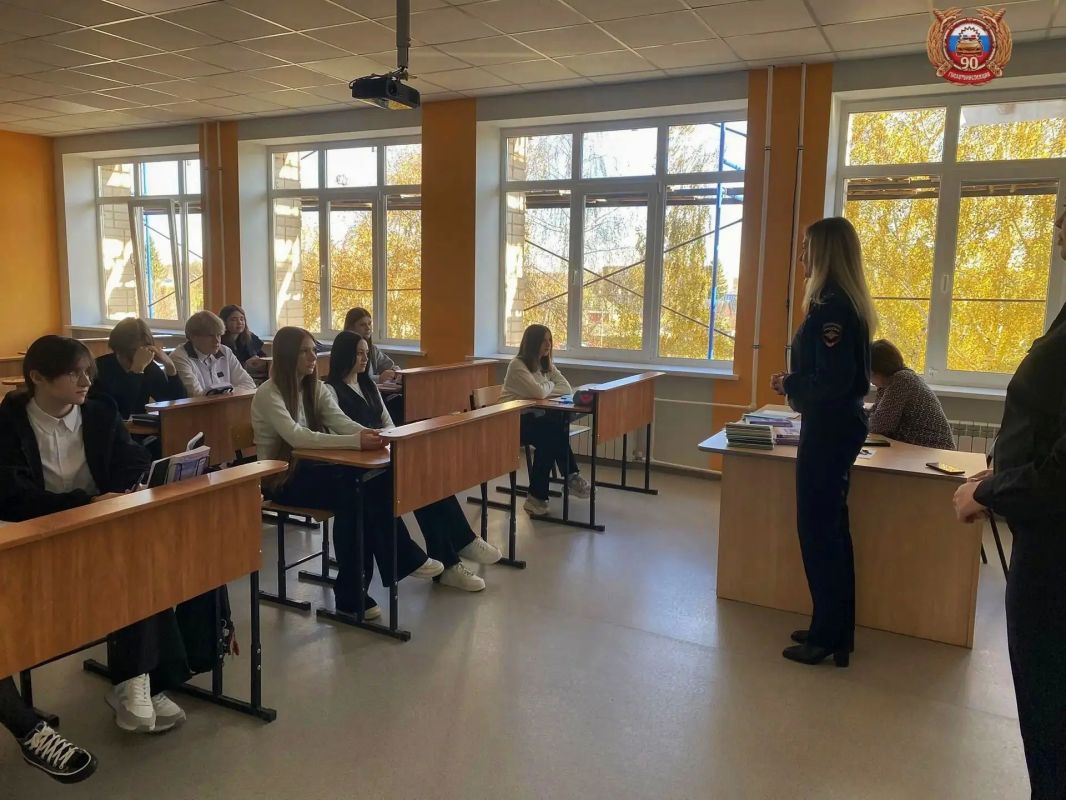 О правилах дорожного движения и ответственности — школьникам МБОУ «Комсомольской СОШ» О правилах дорожного движения и ответственности — школьникам МБОУ «Комсомольской СОШ»