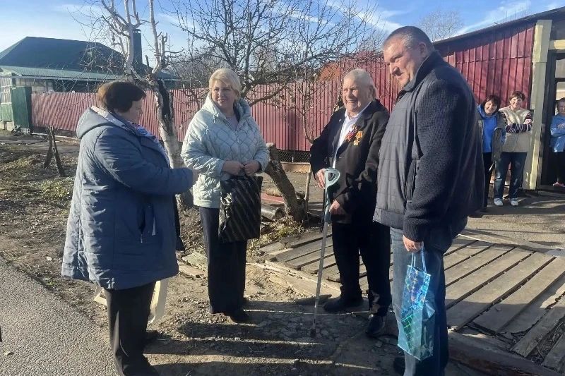 В Моршанске участника Великой Отечественной войны поздравили со 100-летием