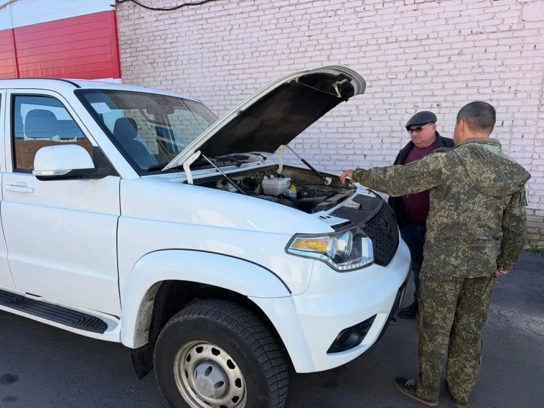В зону СВО передали автомобиль УАЗ «Патриот» от Тамбовской области В зону СВО передали автомобиль УАЗ «Патриот» от Тамбовской области