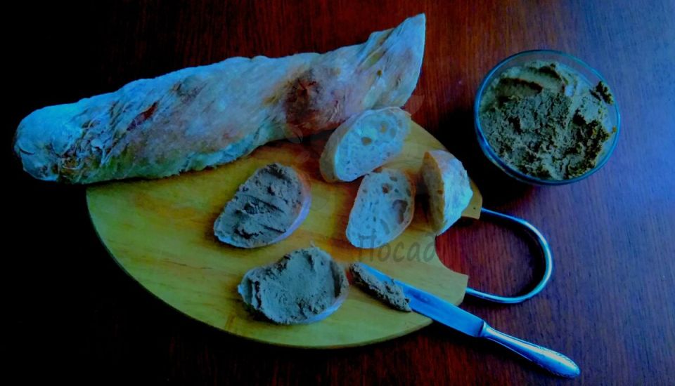 Нежнейший паштет из куриной печени: искусство готовки для гурманов