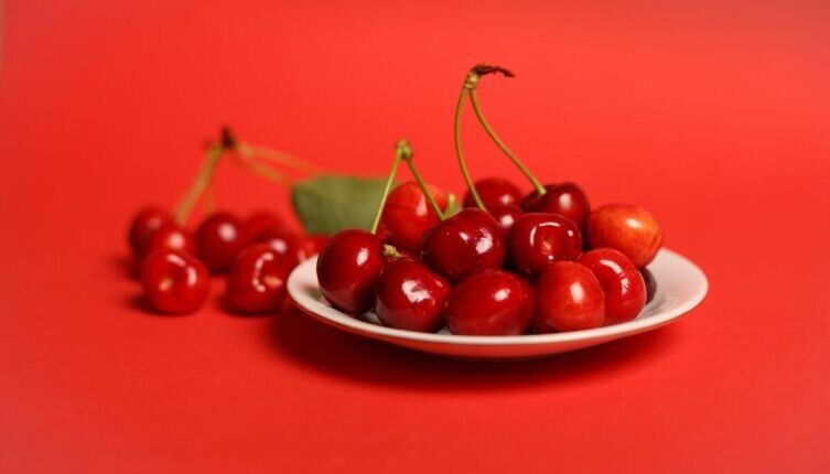 Как сохранить летний вкус вишни: необычные рецепты заготовок на зиму