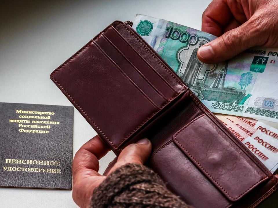 Как накопить на пенсию в 100 тысяч рублей: новый взгляд на пенсионные расчеты