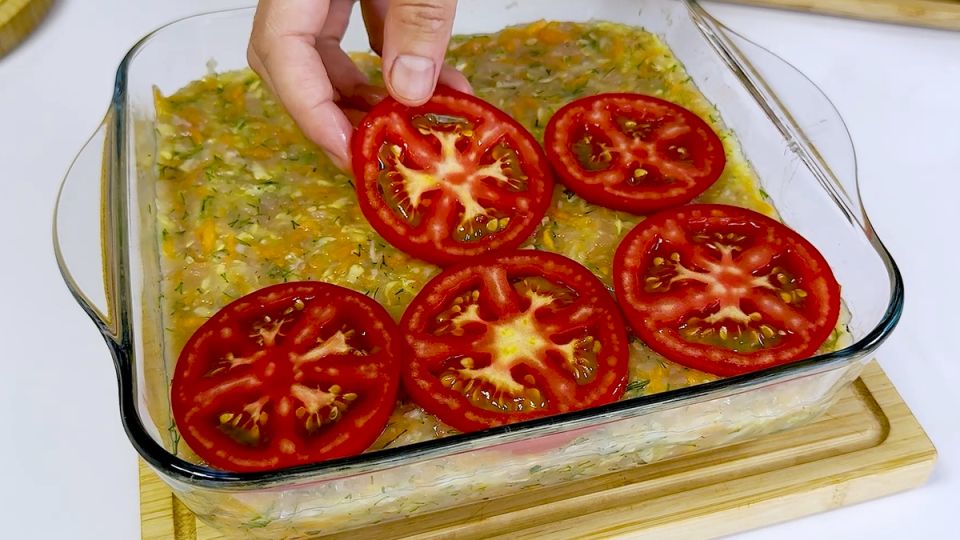 Сочная запеканка из кабачков с курицей и сыром — нежная, ароматная и полезная!