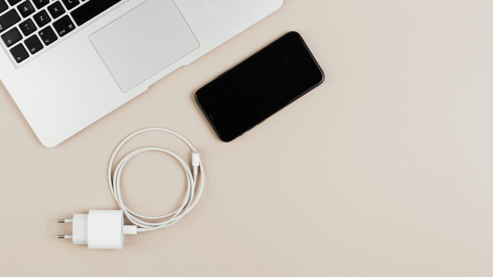 Опасные подставные зарядные устройства: как защитить свой смартфон