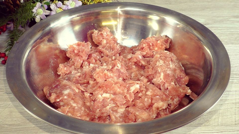 Тефтели с рисом в духовке: простое и вкусное решение для обеда