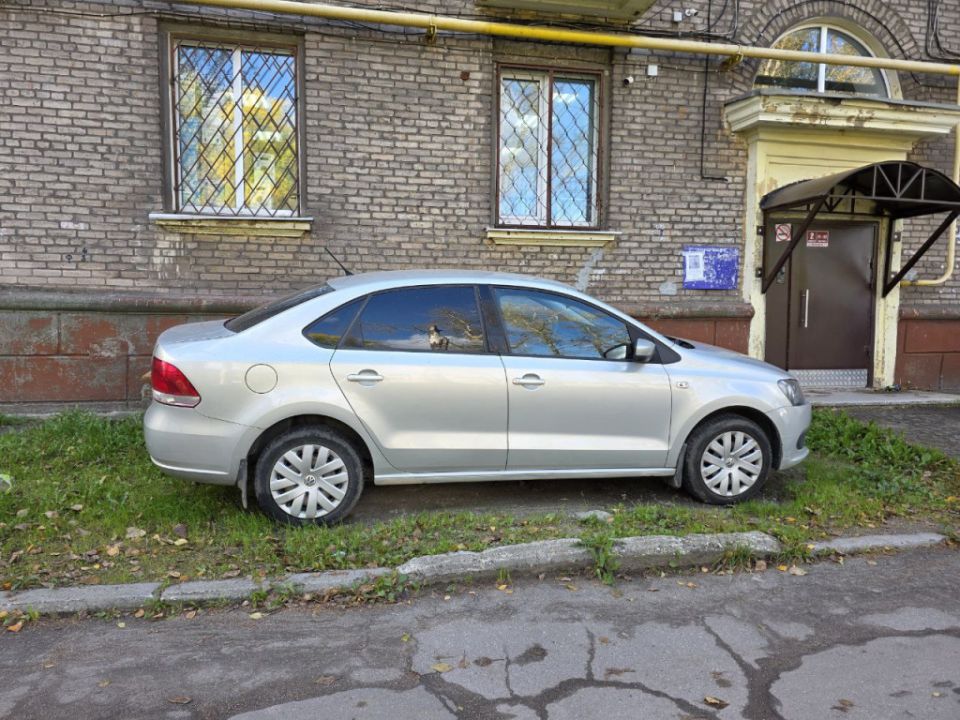 Как законно защитить свой двор от автомобилистов