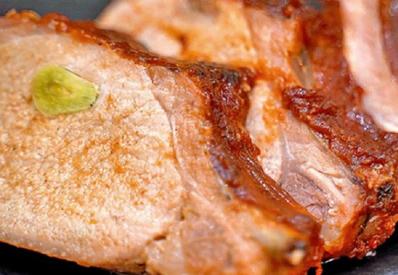 Сочная свинина в кисло-сладком соусе для незабываемого ужина