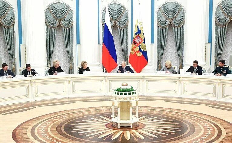 Новые меры поддержки семей: что предложил президент России